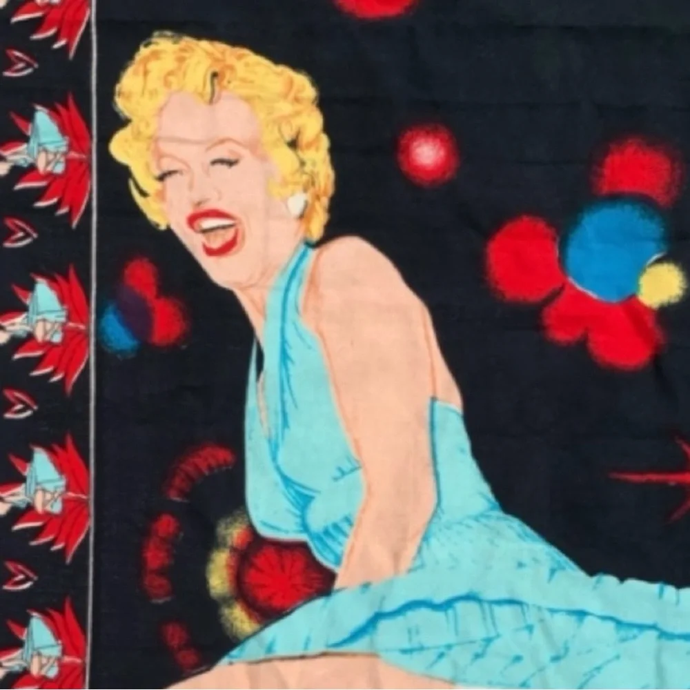 Vintage Marilyn Monroe Velvet Wall Tapestry Throw
